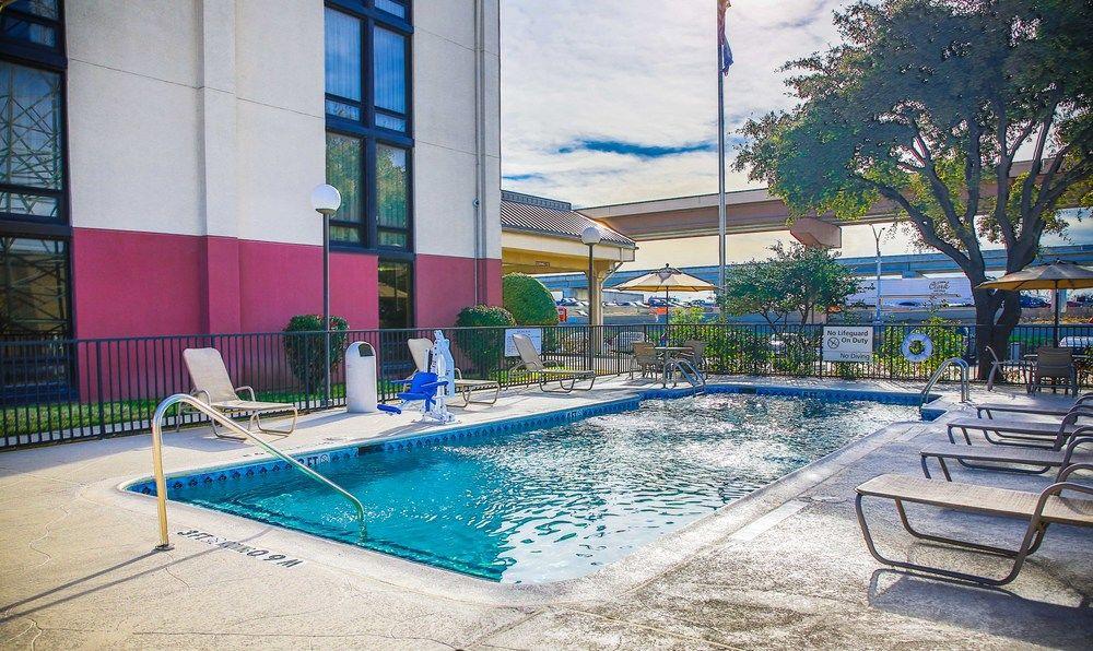 Comfort Inn Dallas North Love Field Airport Exteriör bild